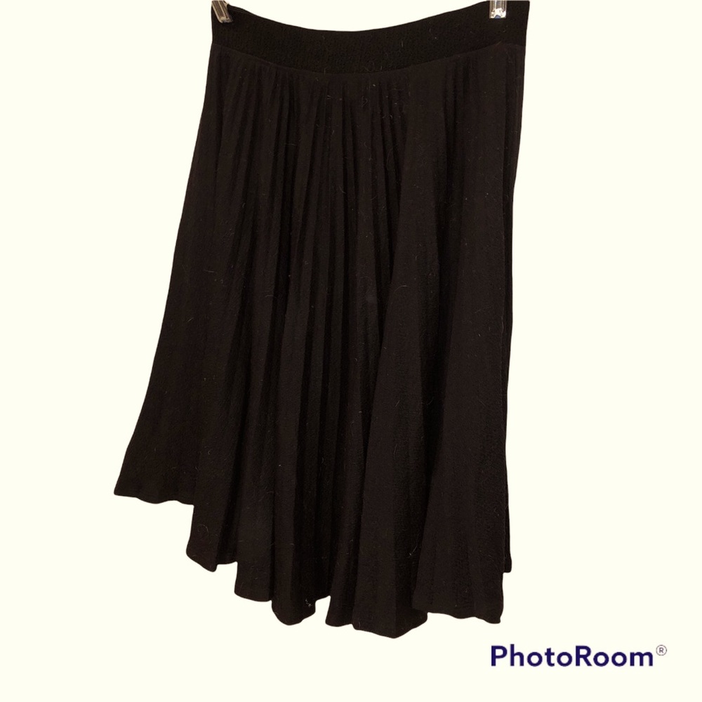 La Perla Italy gorgeous pleaded light Flowey knit skirt size 46 US 12